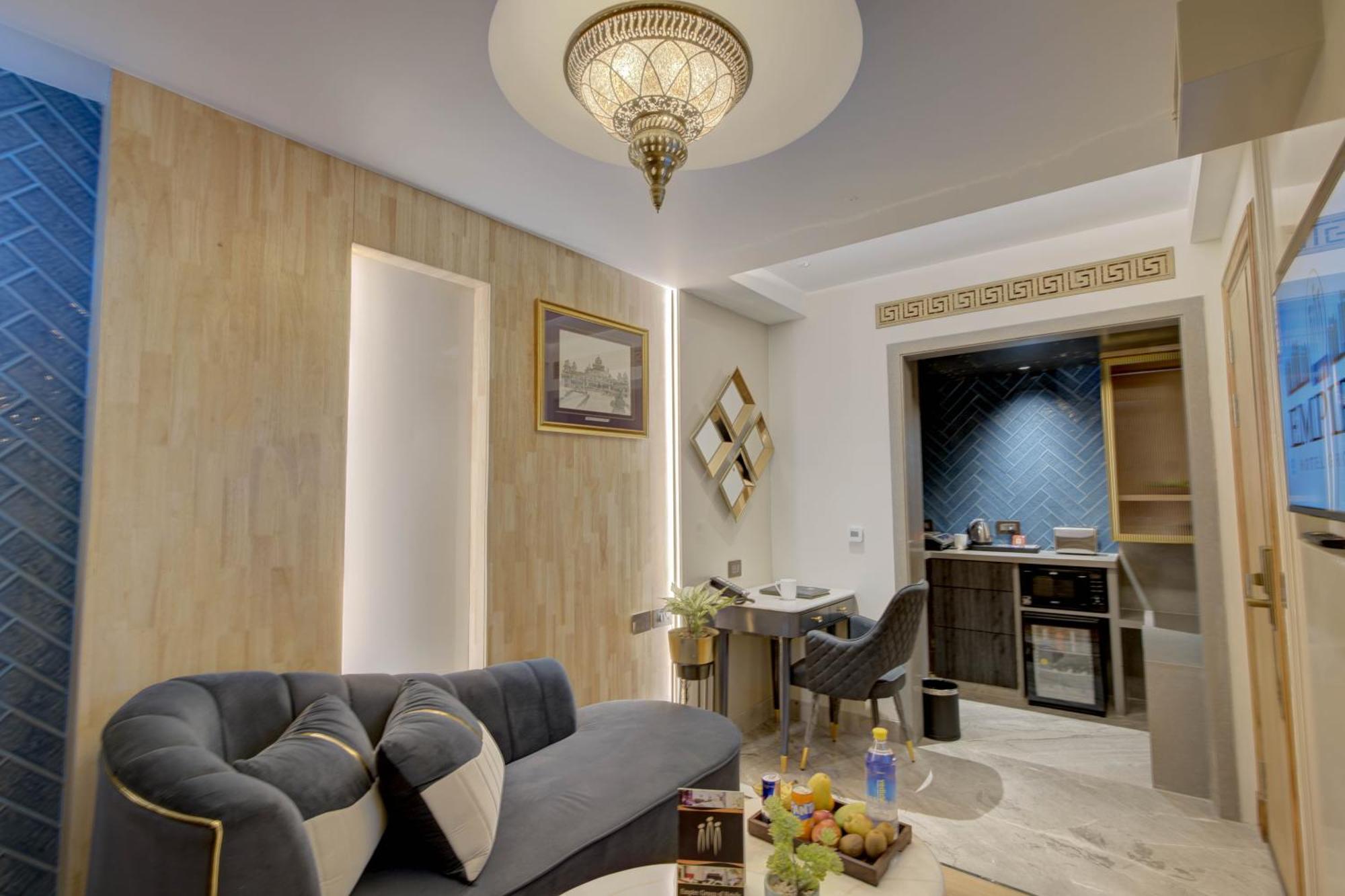 Empire Platinum Suites Nueva Delhi Exterior foto